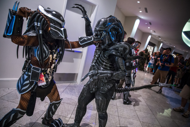Illustration for article titled Dragon Con Day 4: No Sleep, Sore Feet, and Still Going With Great Costumes